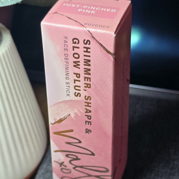 Mally Beauty Face Defining Stick - Just-Pinched Pink - Picture 1 of 4